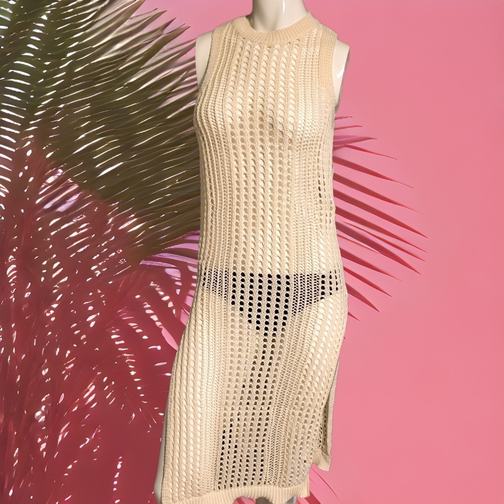 NWT Soft, Woven Cover up - Picture 4 of 5